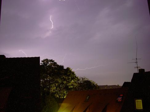 [ Gewitter über Nürnberg ]